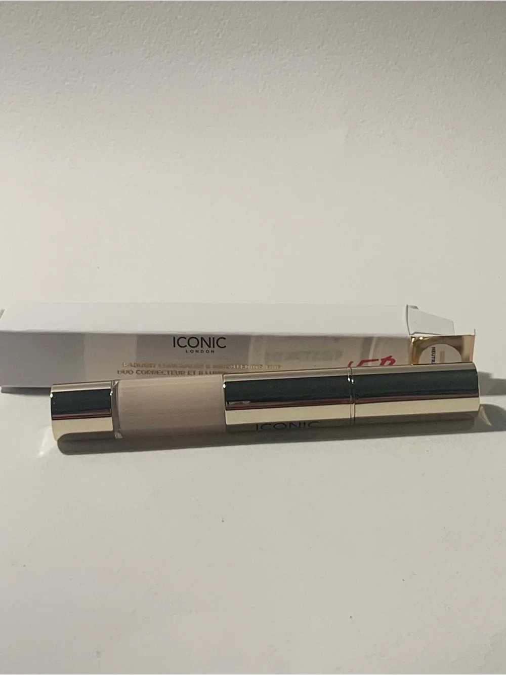 ICONIC London Radiant Concealer & Brightening Duo